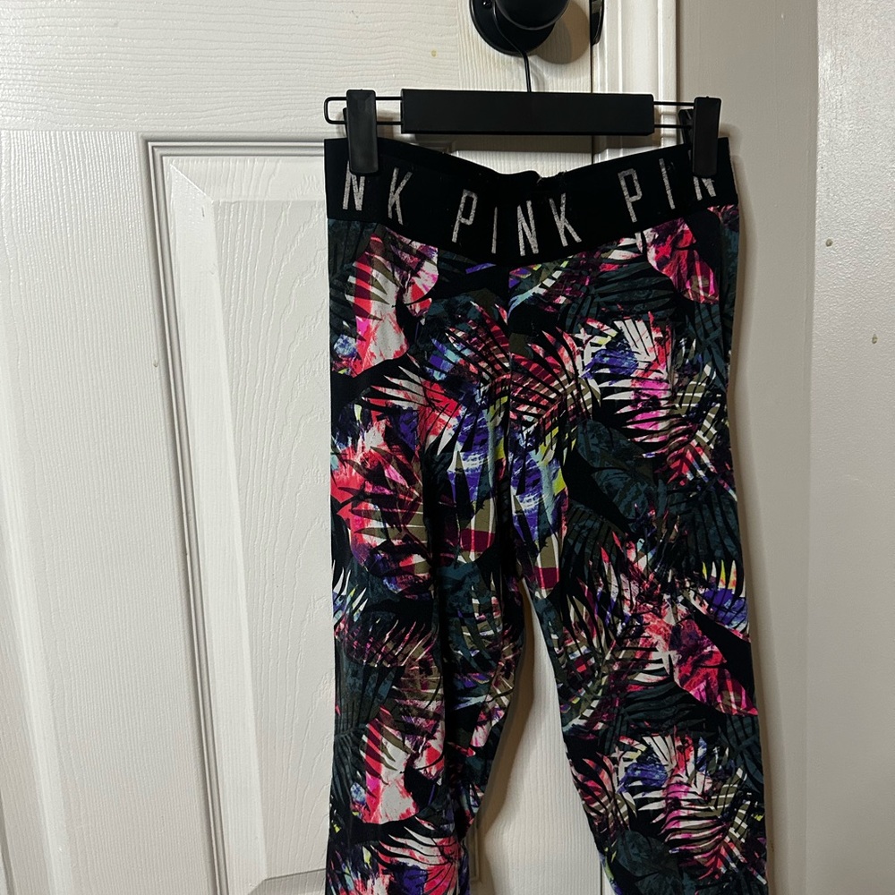 PINK Victoria's Secret  Patterned Leggings